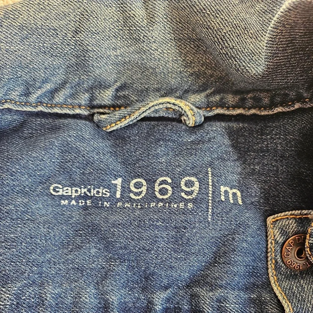 Gap kids Denim jacket Size M 130/62 size 8